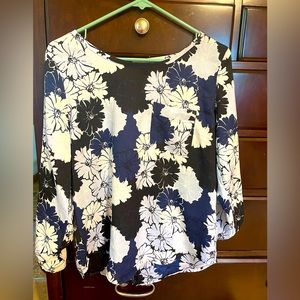 Ann Taylor Floral Blouse Size Small Excellent Condition